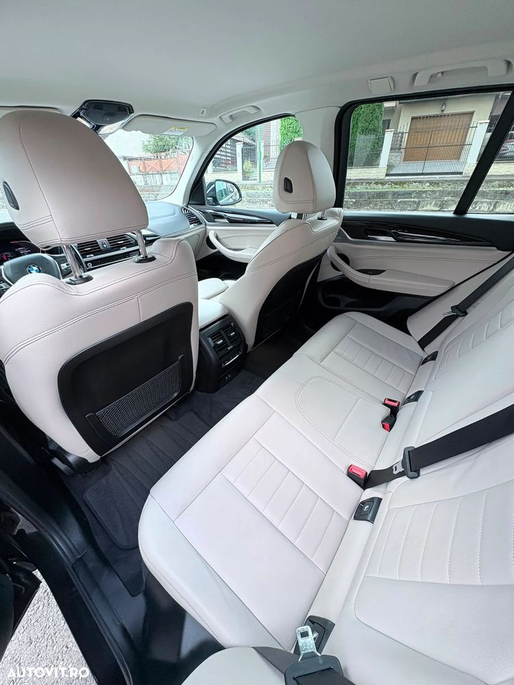 BMW X3 xDrive20d AT xLine - 16