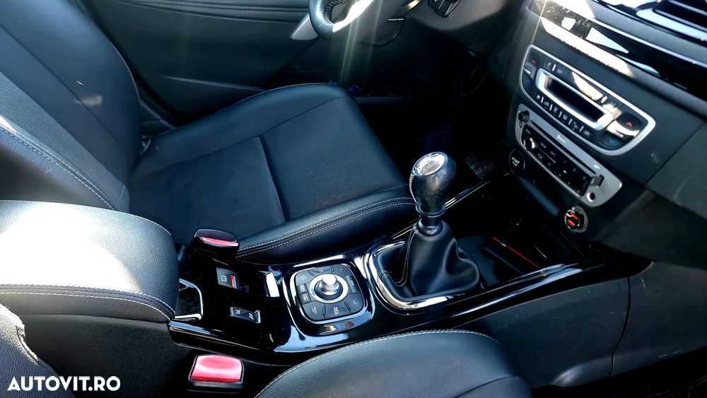 Renault Megane ENERGY dCi 130 Start & Stopp Bose Edition - 19