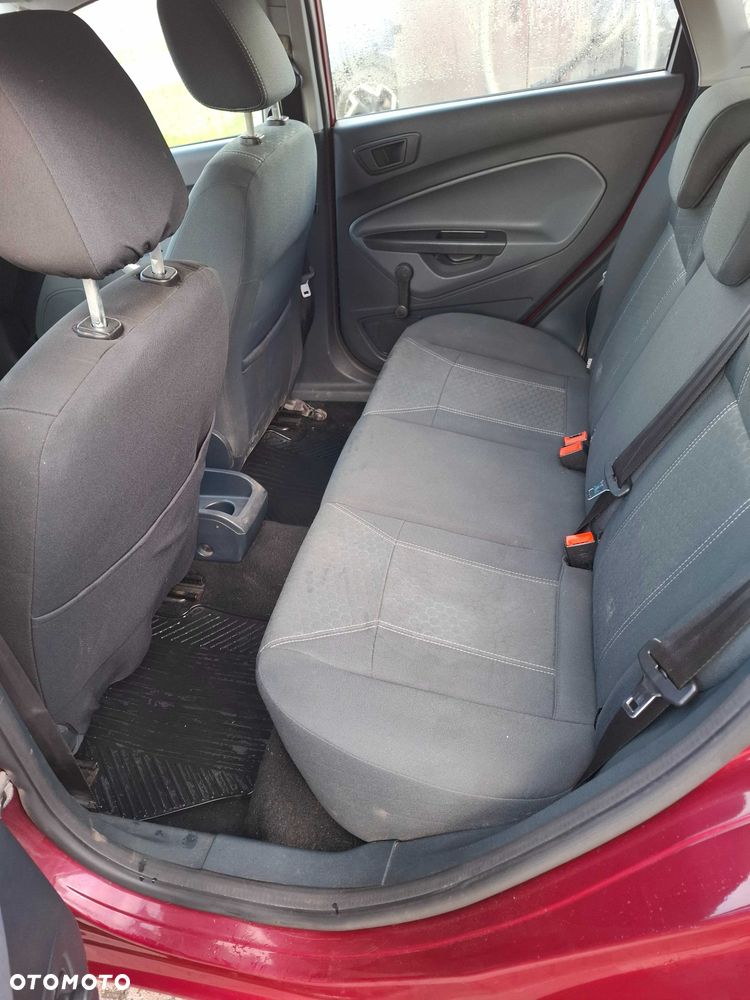 Ford Fiesta 2010 photo 5