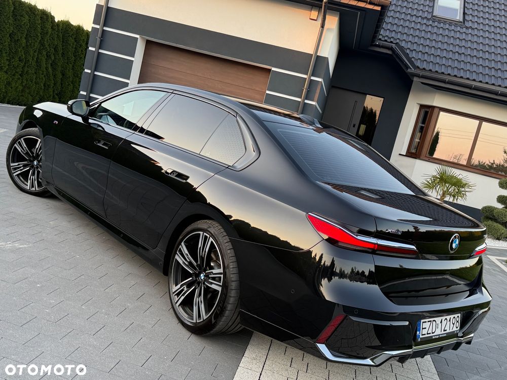 BMW Seria 7 730d xDrive sport - 32
