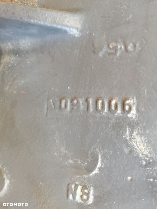 Układ planetarny Claas Axion 026B03 - 8