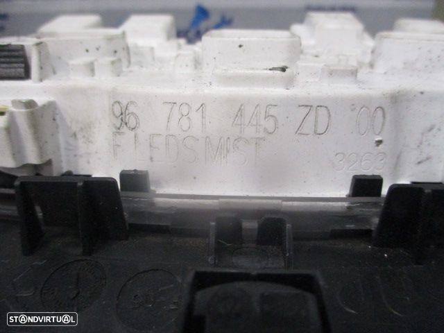 Luz De Teto Plafonier 9673810977 96781445ZD 79653D PEUGEOT 208 1 FASE 1 2013 1.6HDI 92CV 3P CASTANHO - 5