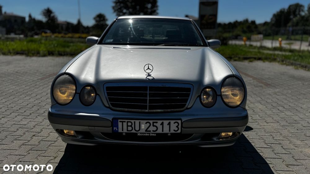 Mercedes-Benz Klasa E 200 Kompressor Classic - 2