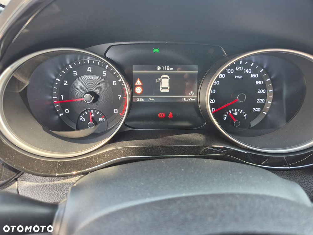 Kia Ceed - 12