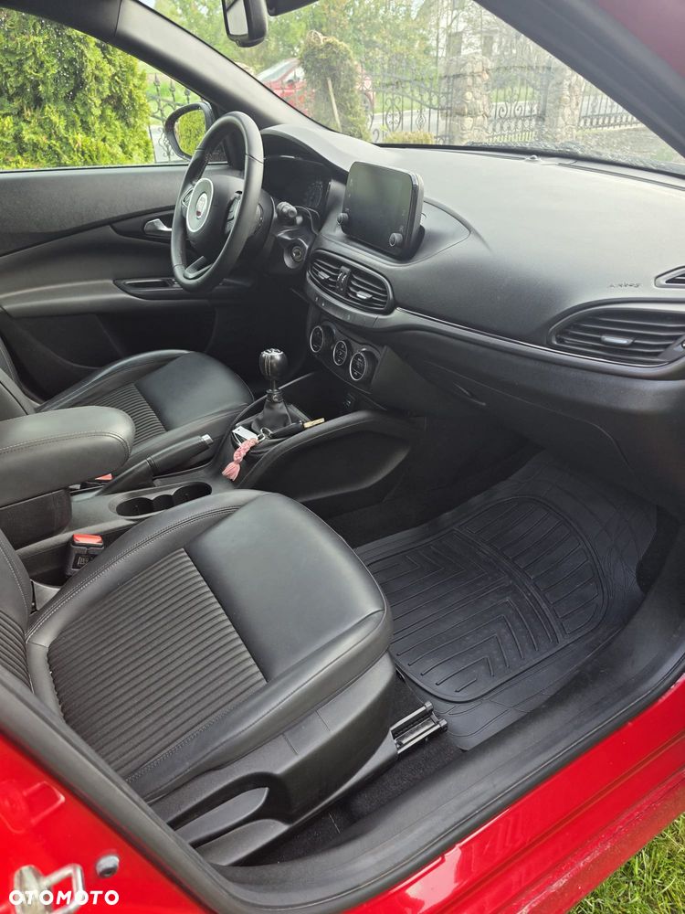 Fiat Tipo 1.6 MultiJet 16v Sport - 9