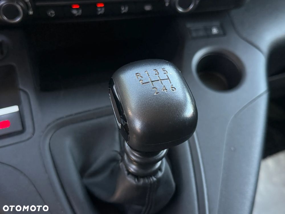 Citroën BERLINGO - 23