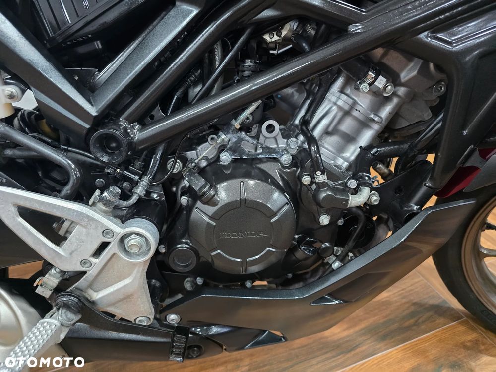 Honda CB - 19