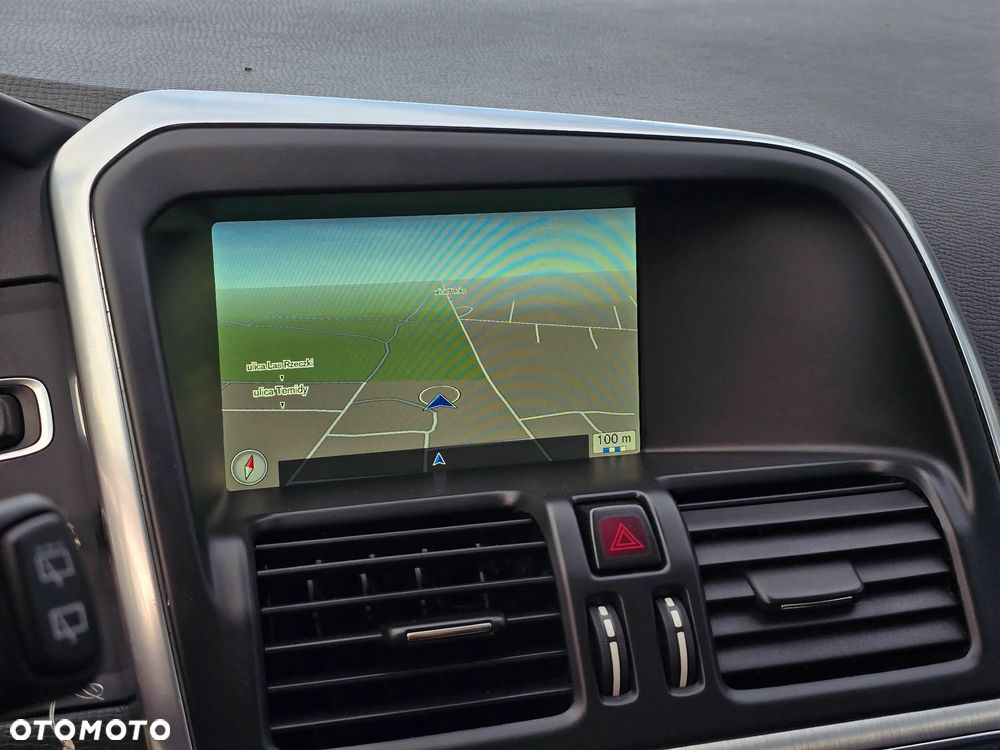 Volvo XC 60 D4 Drive-E Ocean Race - 7