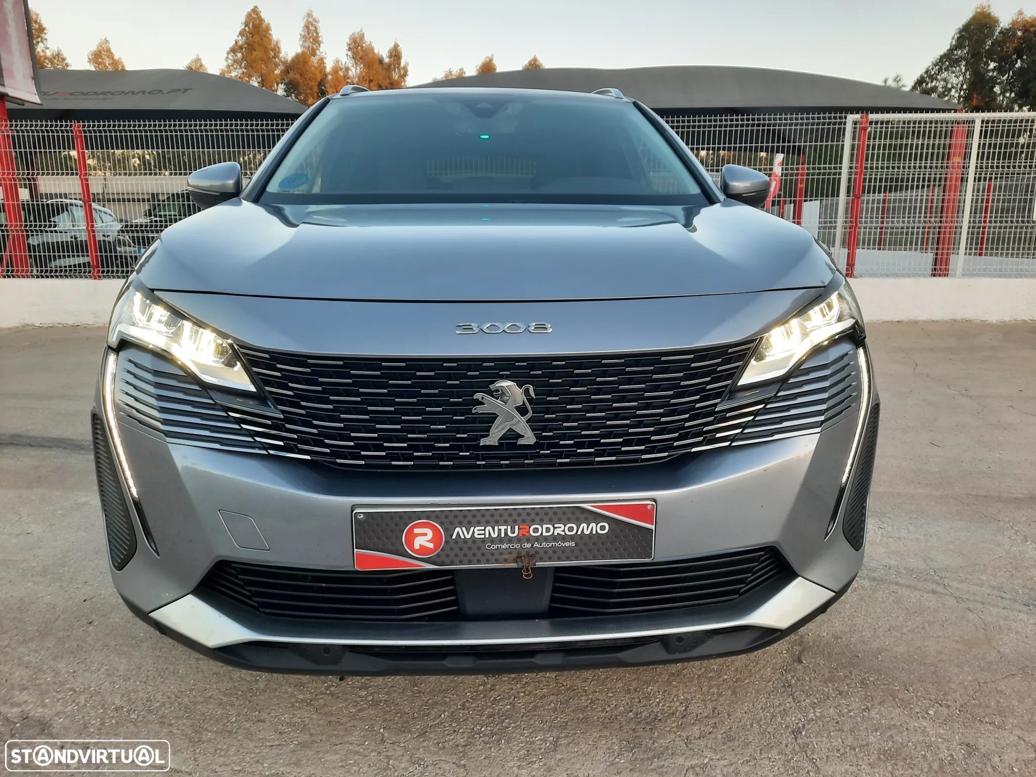 Peugeot 3008 1.6 Hybrid Allure Pack e-EAT8 - 2