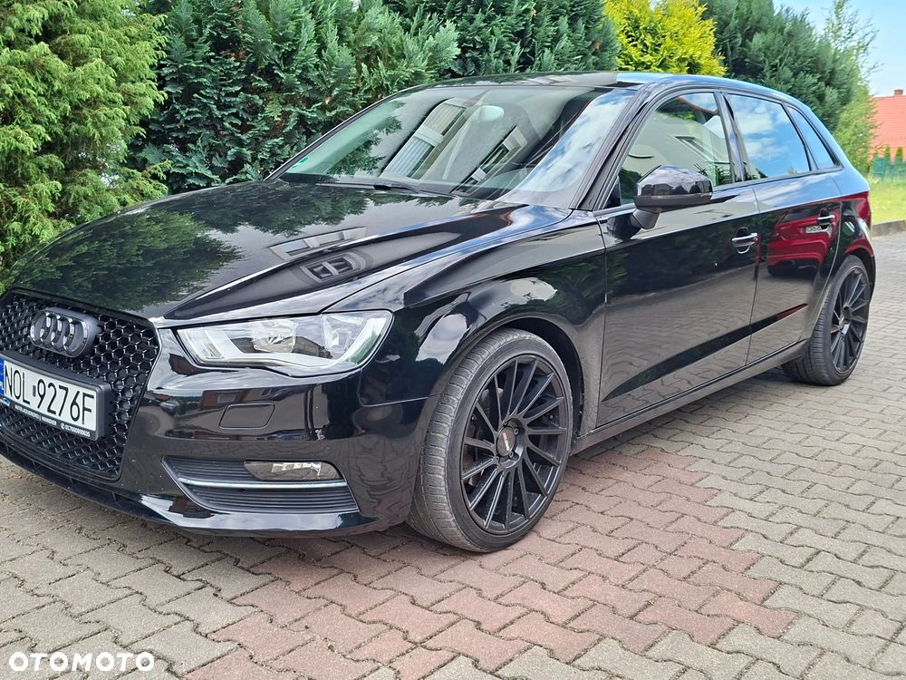 Audi A3 Sportback - 1