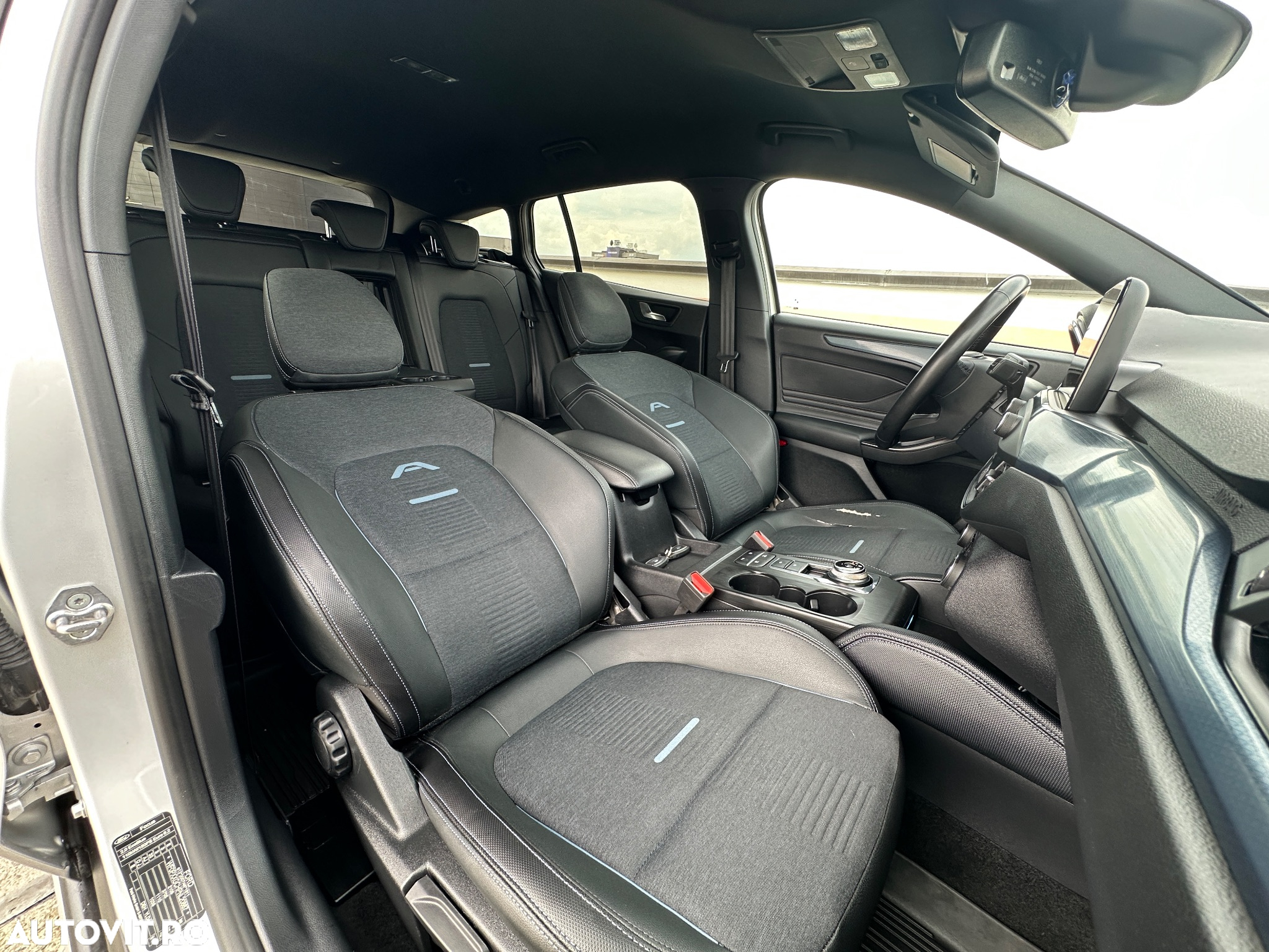 Ford Focus Turnier 2.0 EcoBlue Start-Stopp-System Aut. ACTIVE X - 9