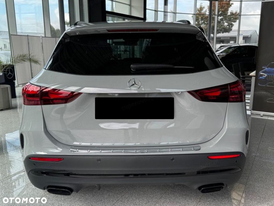 Mercedes-Benz GLA 200 AMG Line - 5