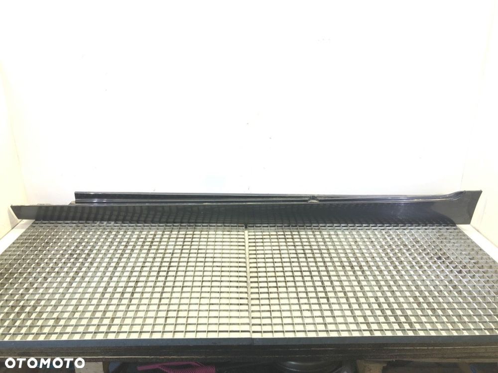 LISTWA PROGOWA LEWY  BMW 5 Touring (F11) 2009 - 2017 530 d 190 kW [258 KM] olej napędowy 2011 - - 1