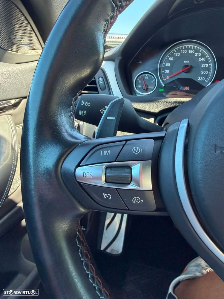 BMW M4 Auto - 31