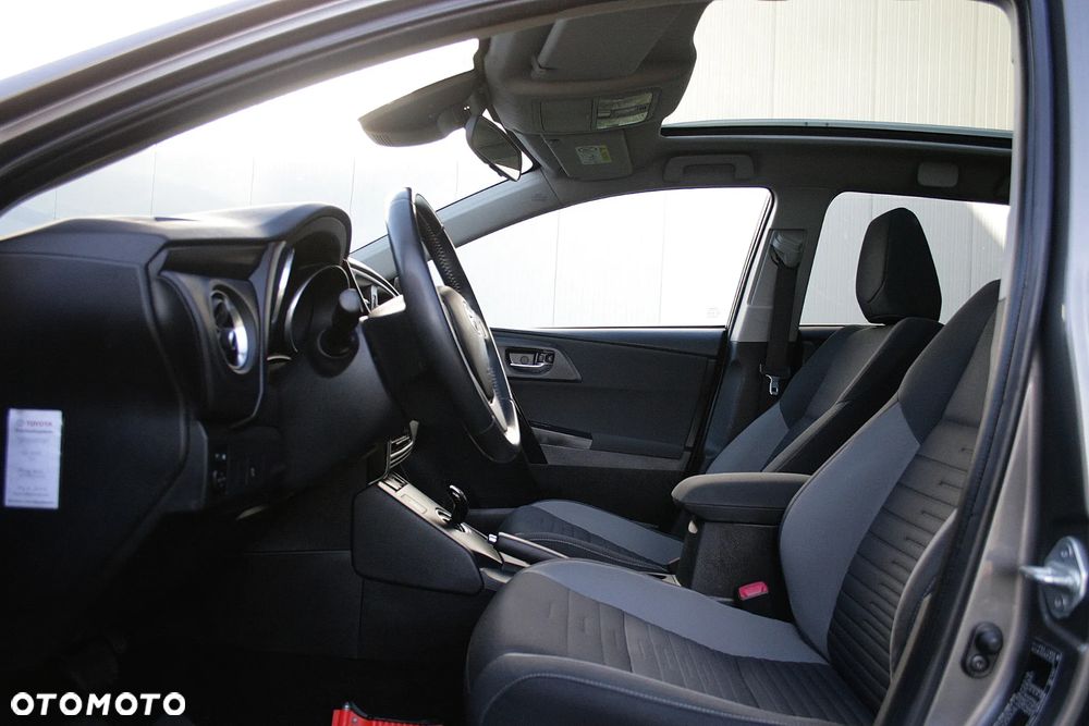 Toyota Auris - 9