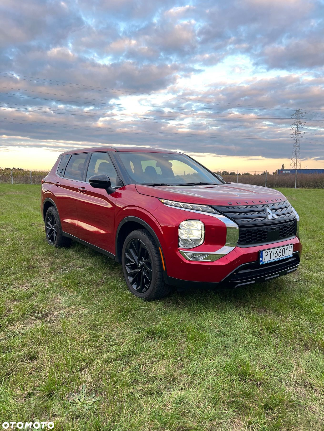 Mitsubishi Outlander - 1