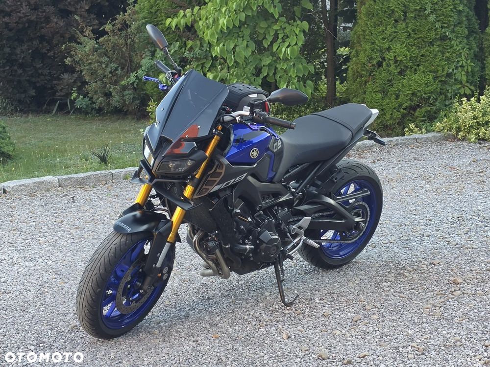 Yamaha MT - 2