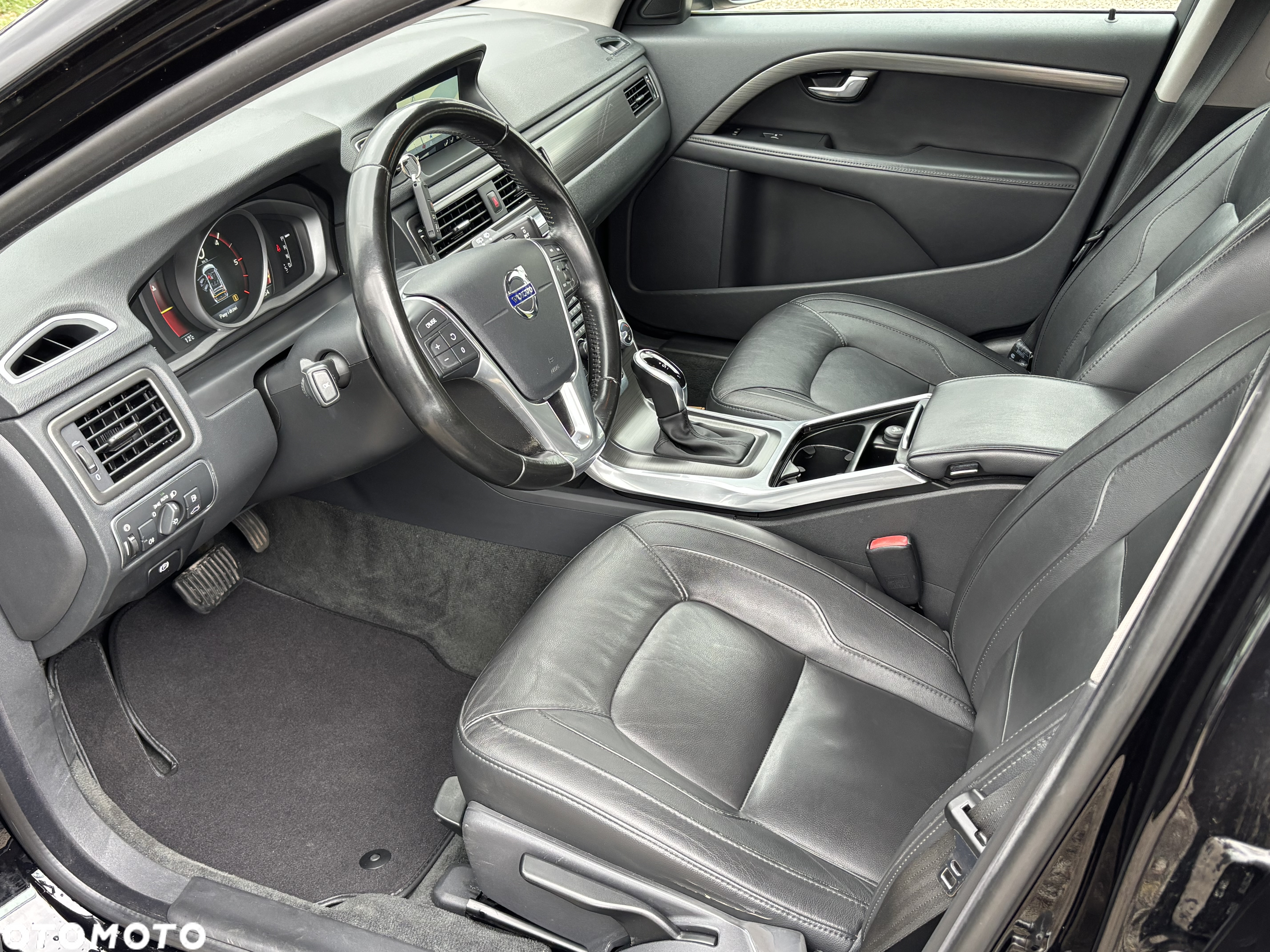 Volvo V70 D3 Geartronic Momentum - 29