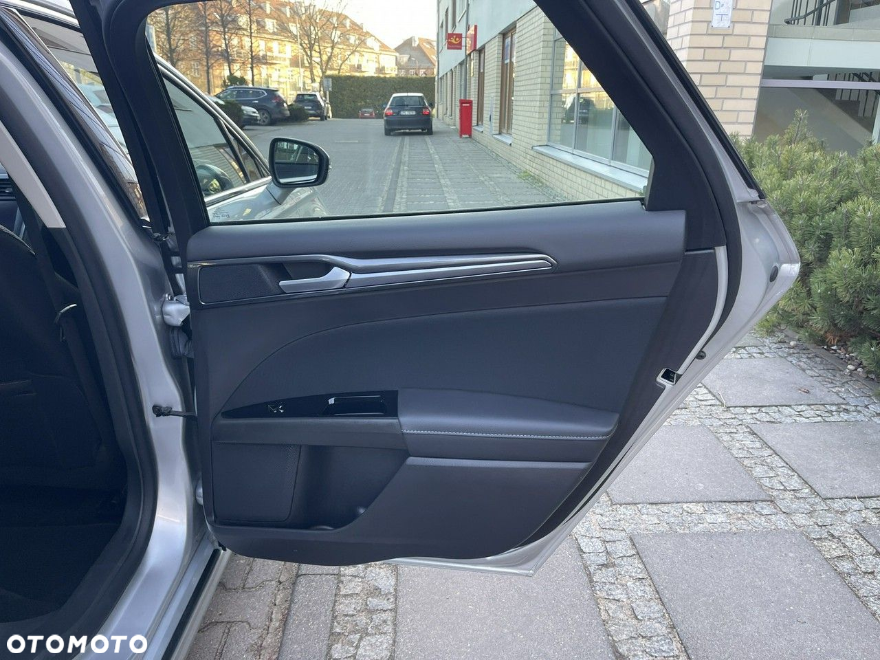 Ford Mondeo - 27