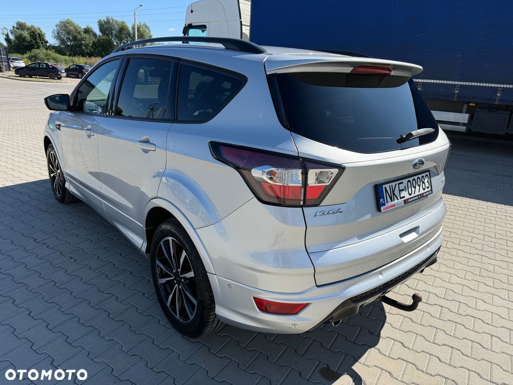 Ford Kuga 1.5 EcoBoost 2x4 ST-Line - 7