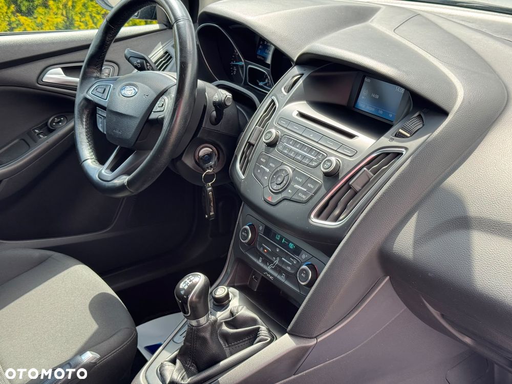 Ford Focus - 27