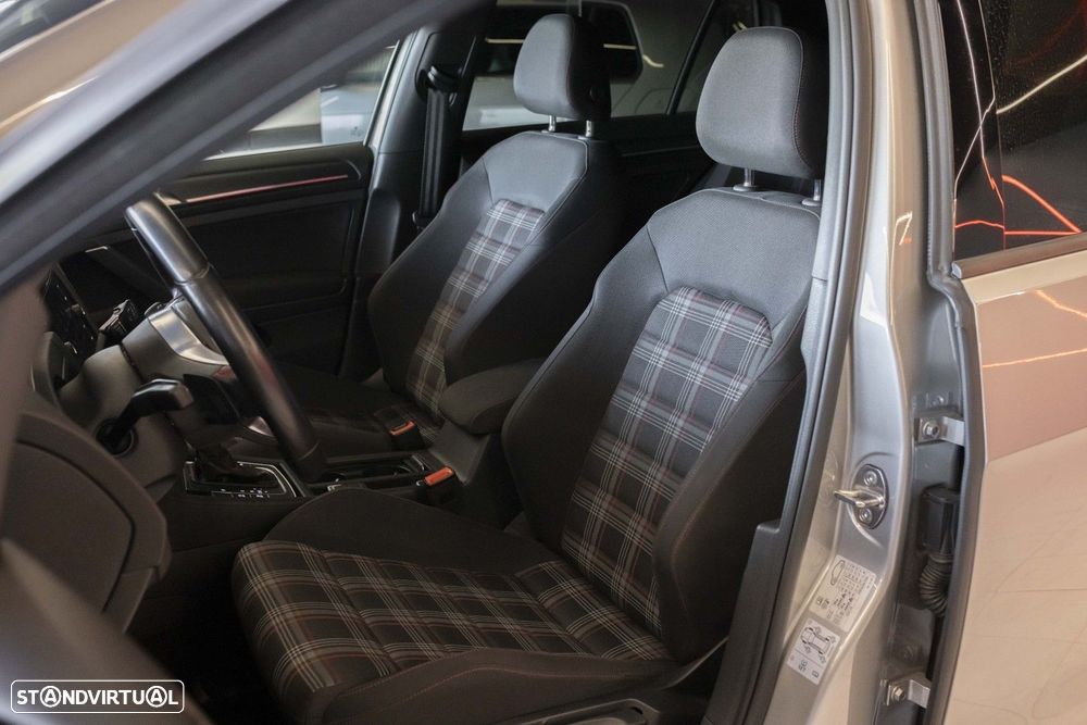 VW Golf GTI 2.0 TSI OPF DSG Performance - 16