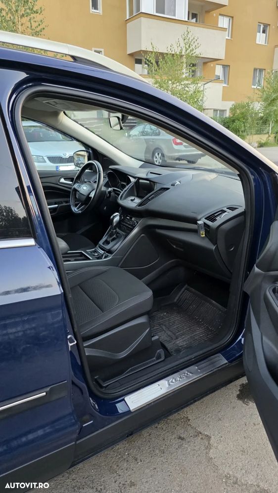 Ford Kuga - 9