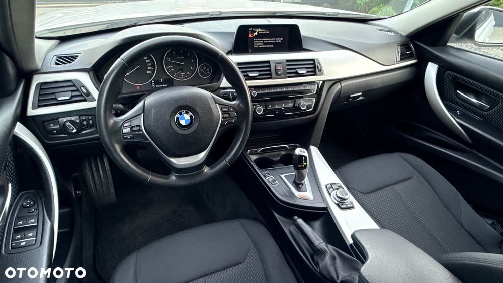 BMW Seria 3 - 17