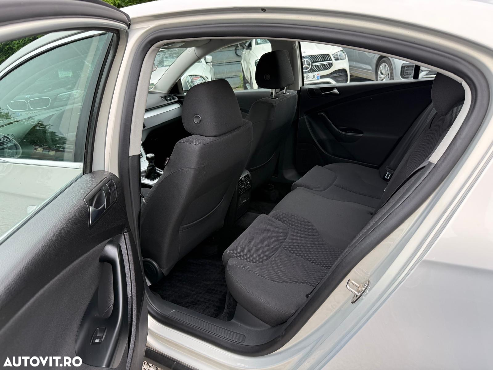 Volkswagen Passat - 6