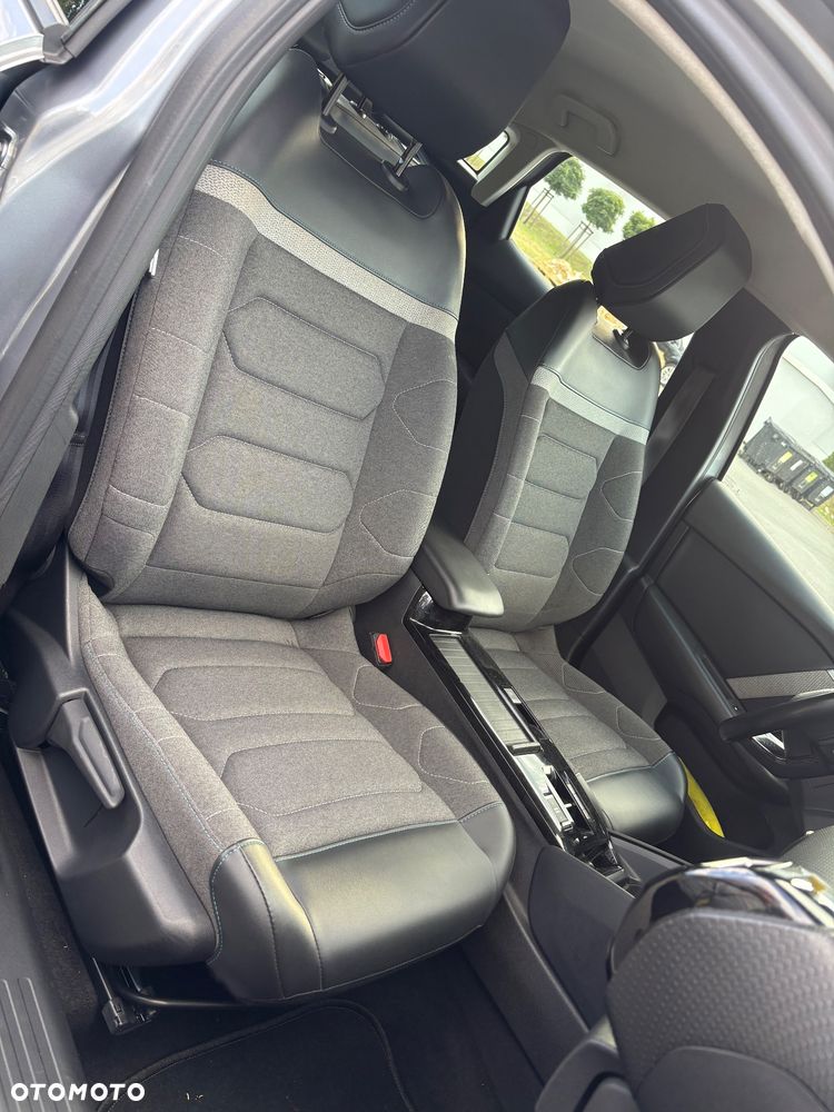 Citroën C4 BlueHDi 130 Stop&Start EAT8 FEEL PACK - 14