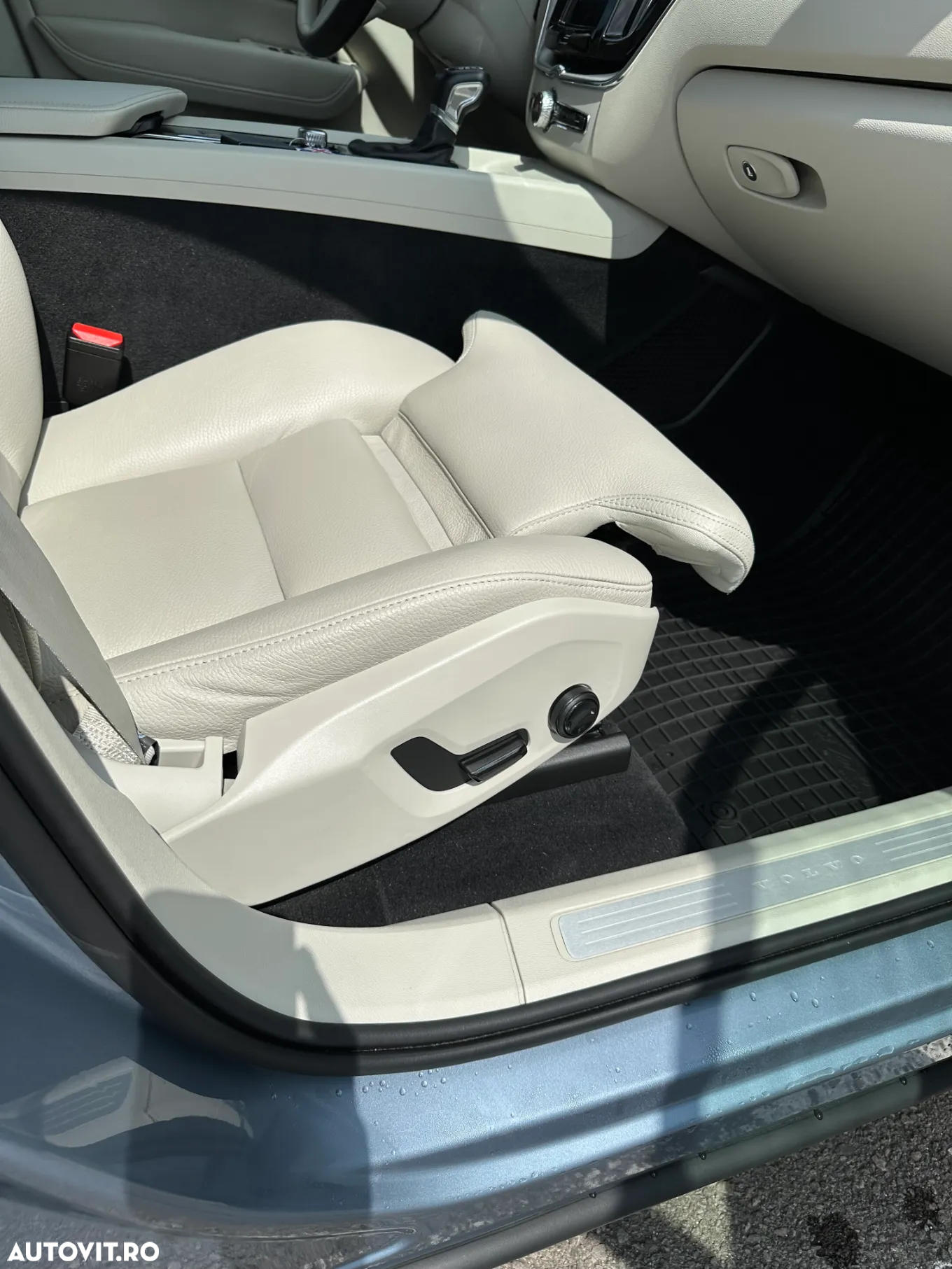 Volvo XC 60 D4 Momentum Pro - 19
