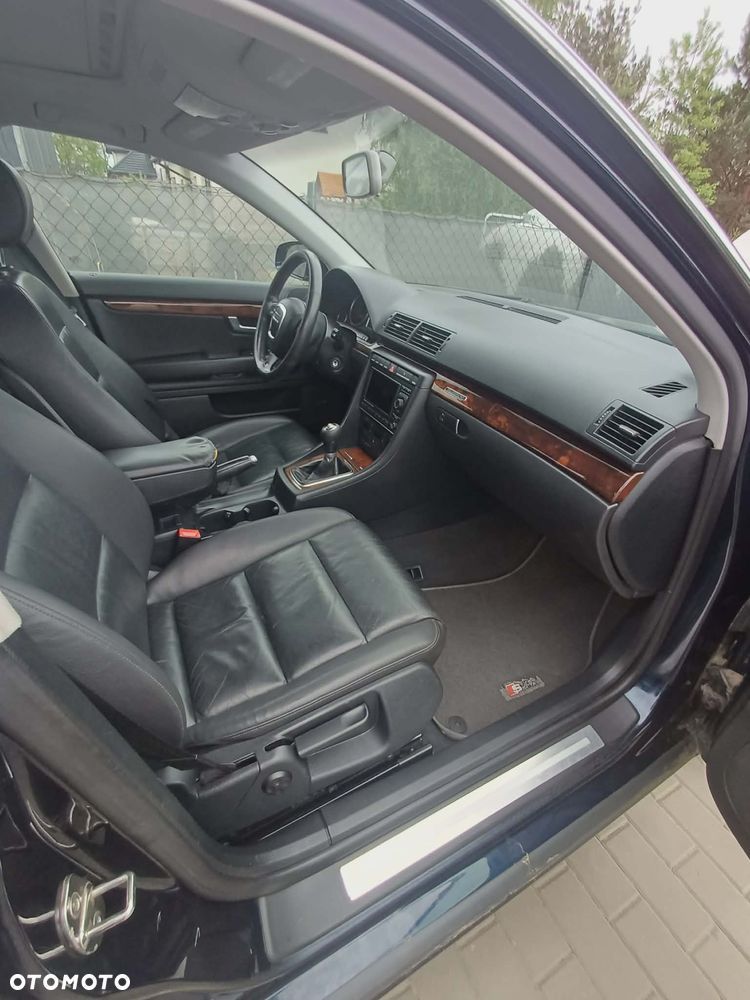 Audi A4 Limousine 2.0 T FSI - 7
