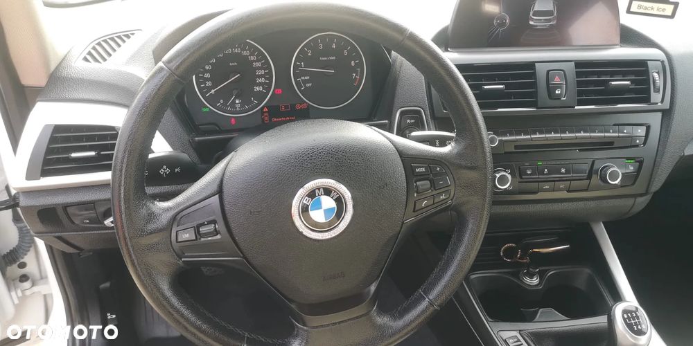 BMW Seria 1 116i Sport Line - 15