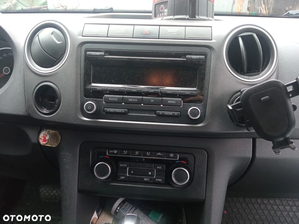 Volkswagen Amarok - 15