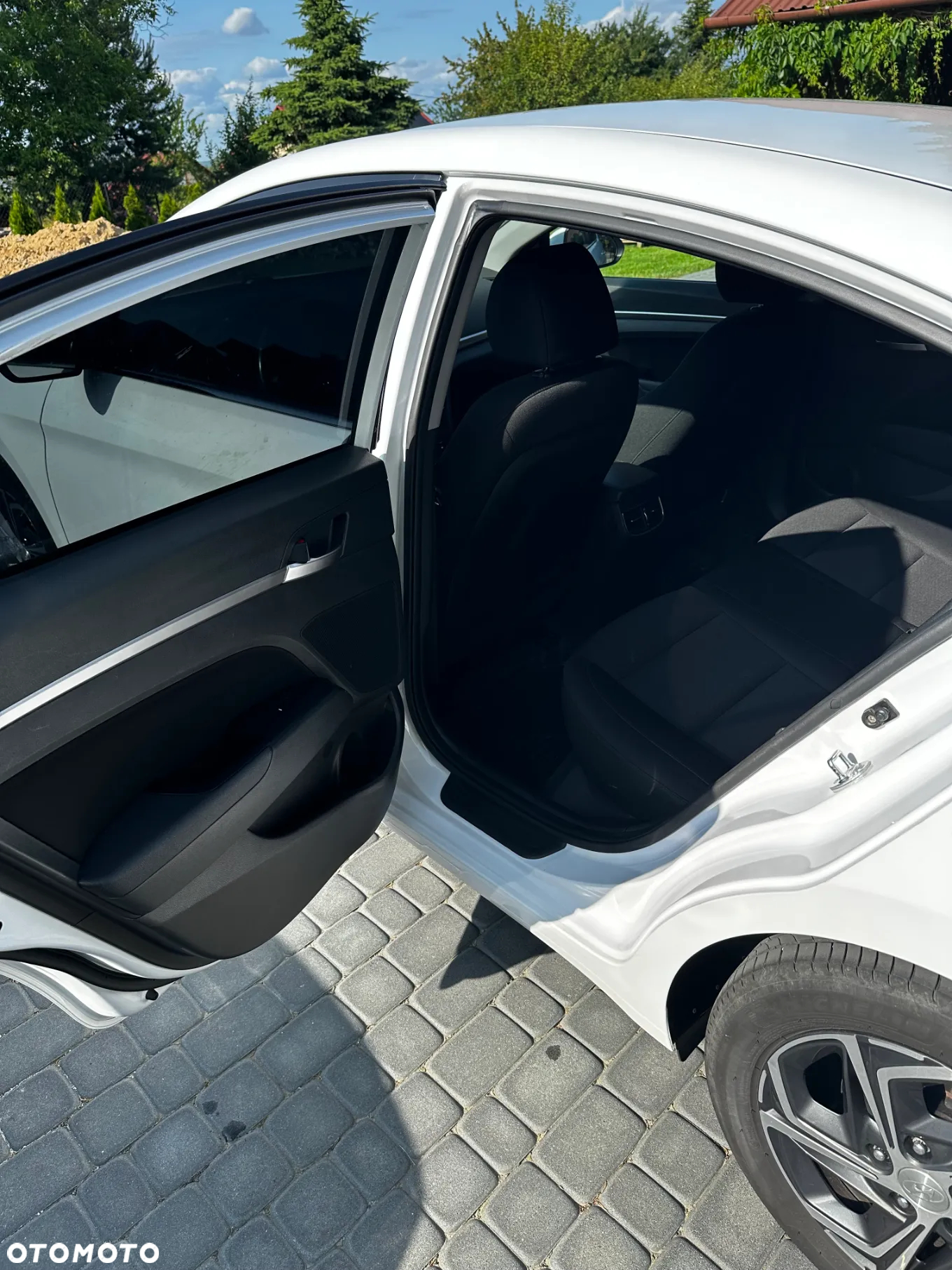 Hyundai Elantra 1.6 Style - 11