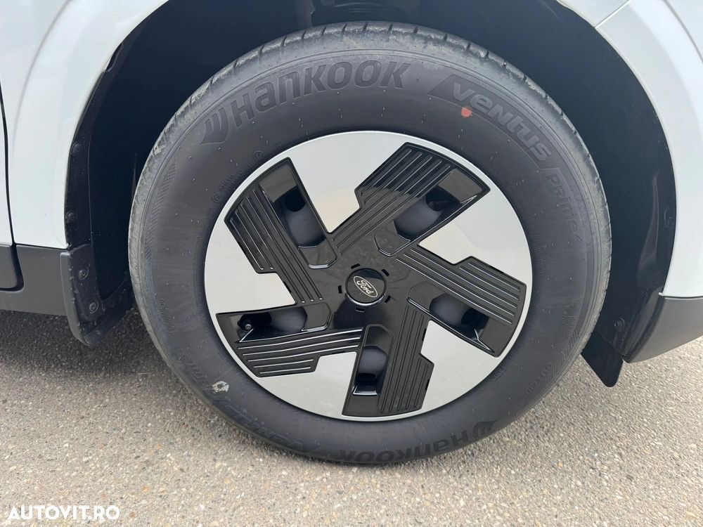 Ford TRANSIT COURIER EV - 21