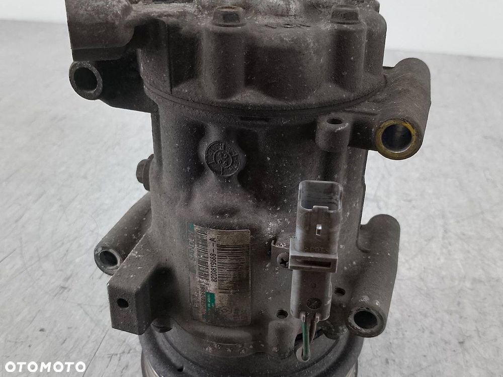 POMPA, SPRĘŻARKA KLIMATYZACJI RENAULT CLIO III 8200819568-A  SD6V12 1.2 - 1