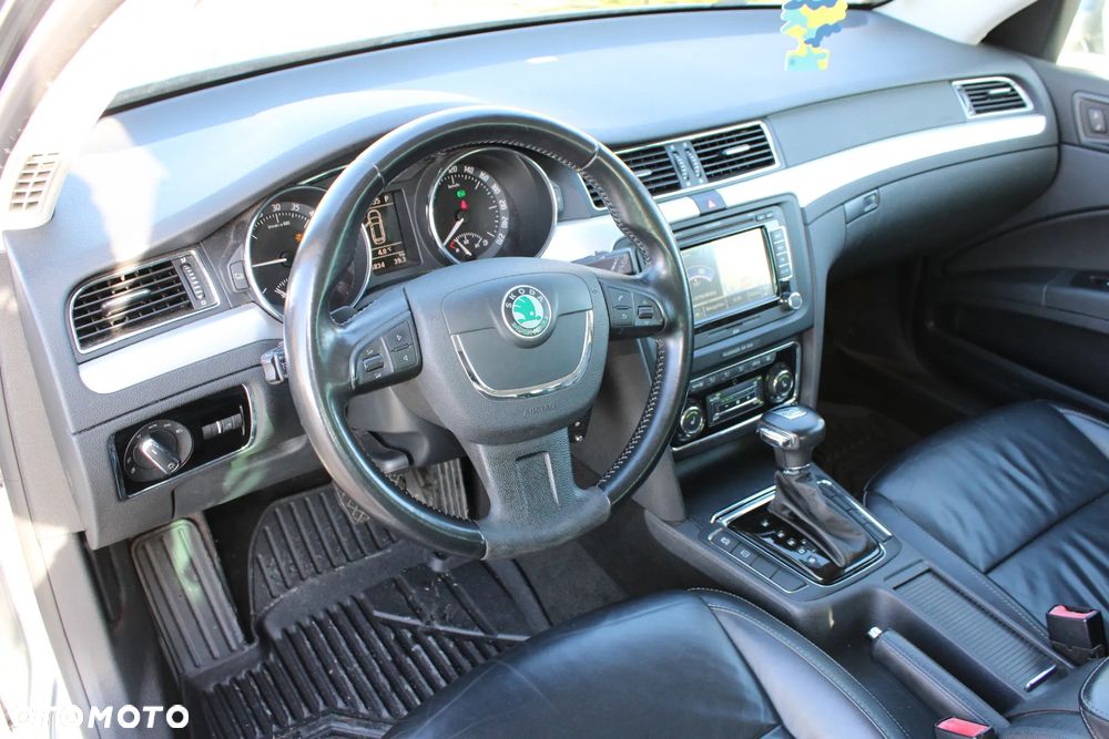 Skoda Superb 2.0 TDI DSG Comfort 4x4 - 13