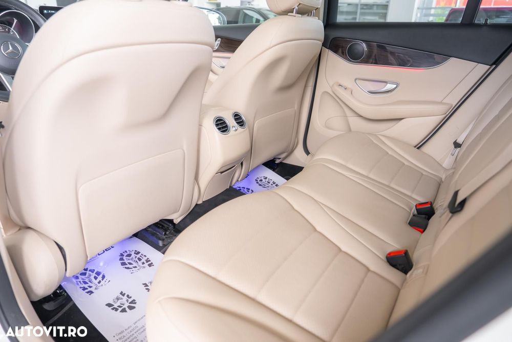 Mercedes-Benz GLC - 22