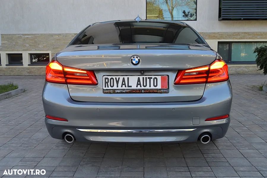 BMW Seria 5 520d Efficient Dynamics Edition Aut. Luxury Line - 11