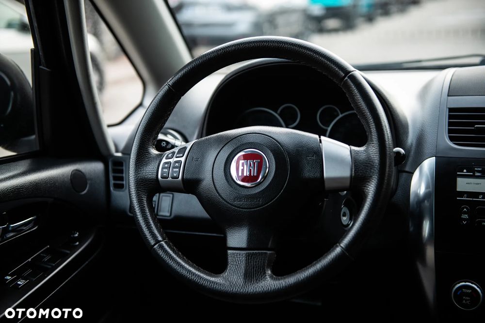 Fiat Sedici 2.0 Multijet DPF 4x2 Emotion - 22