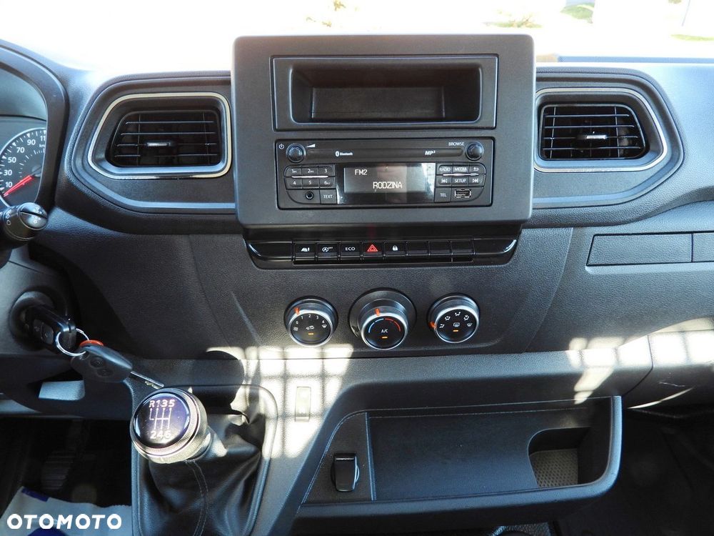 Renault MASTER SKRZYNIA TEMPOMAT LEDY KLIMATYZACJA  165KM - 33