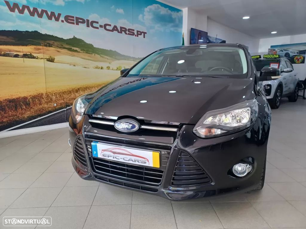Ford Focus 1.0 EcoBoost S&S TITANIUM - 4
