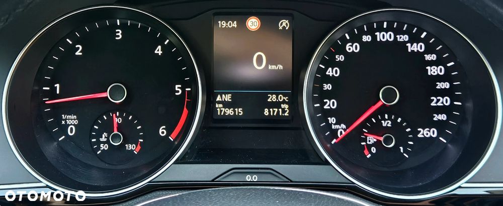 Volkswagen Passat 2.0 TDI BMT Highline - 21