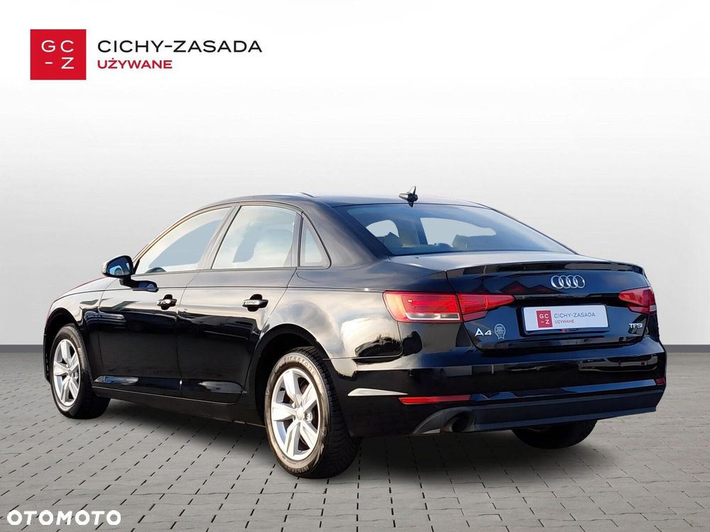 Audi A4 Limousine - 3