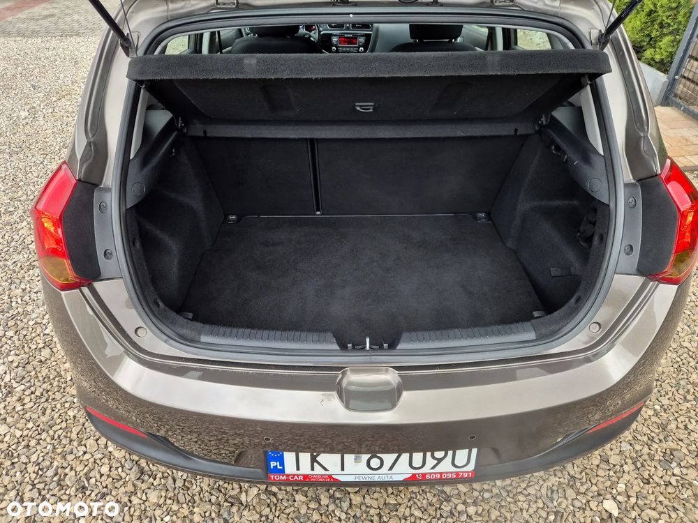Kia Ceed 1.4 CVVT Dream Team Edition - 10