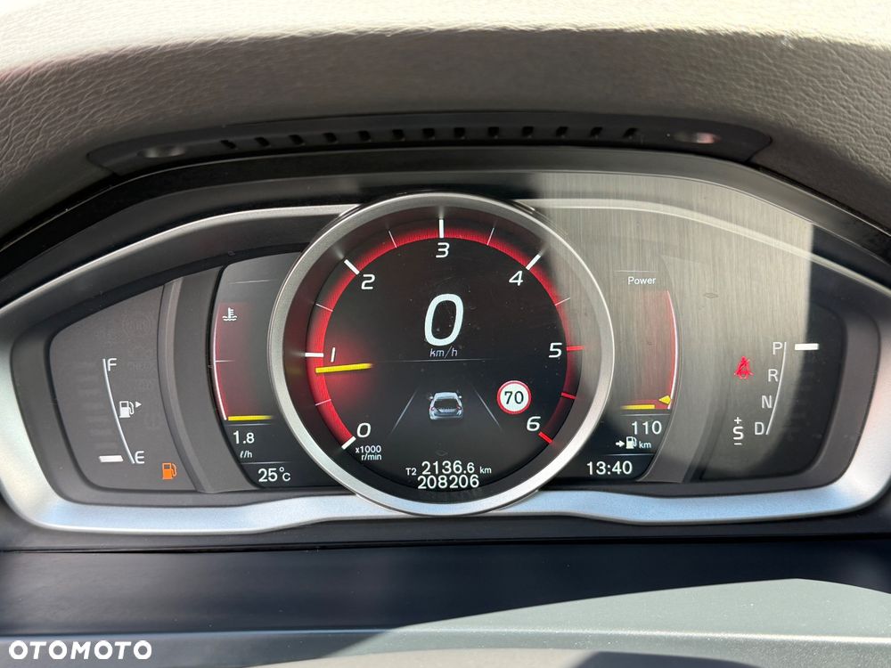Volvo V60 D4 Drive-E Momentum - 16