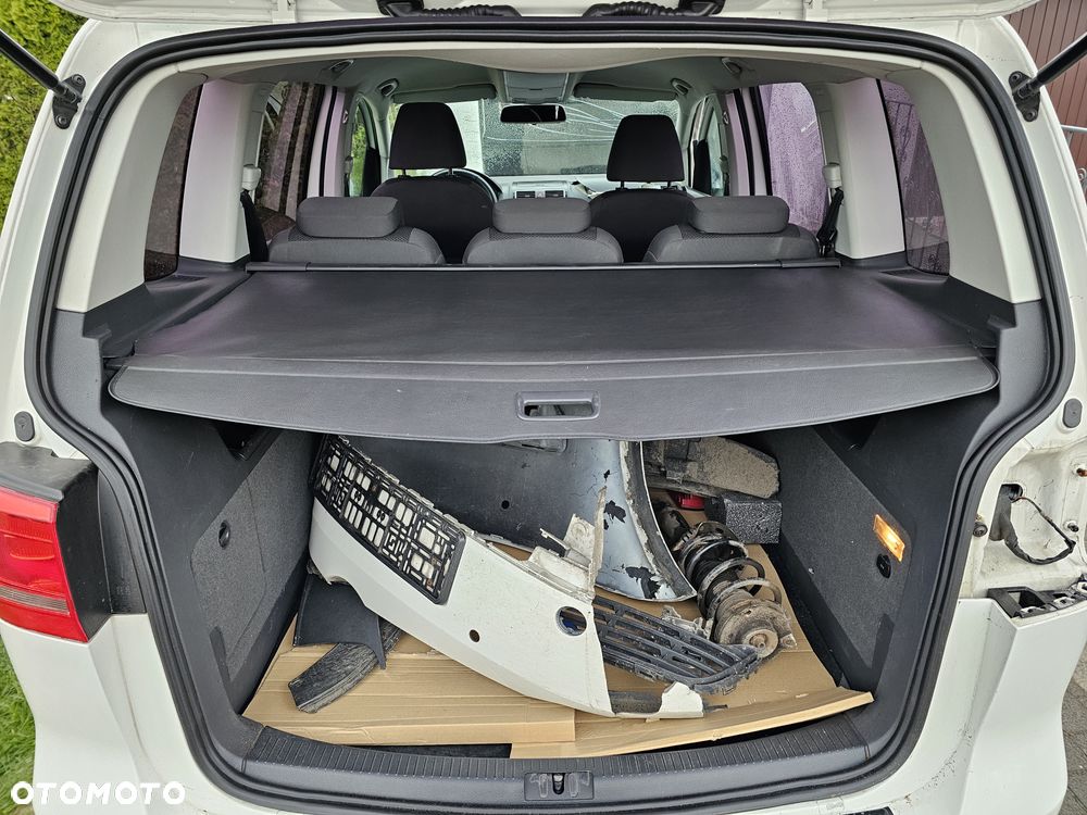 Volkswagen Touran 1.6 TDI DPF Life - 12