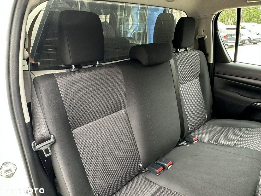 Toyota Hilux 2.4 D-4D Double Cab DLX 4x4 - 20