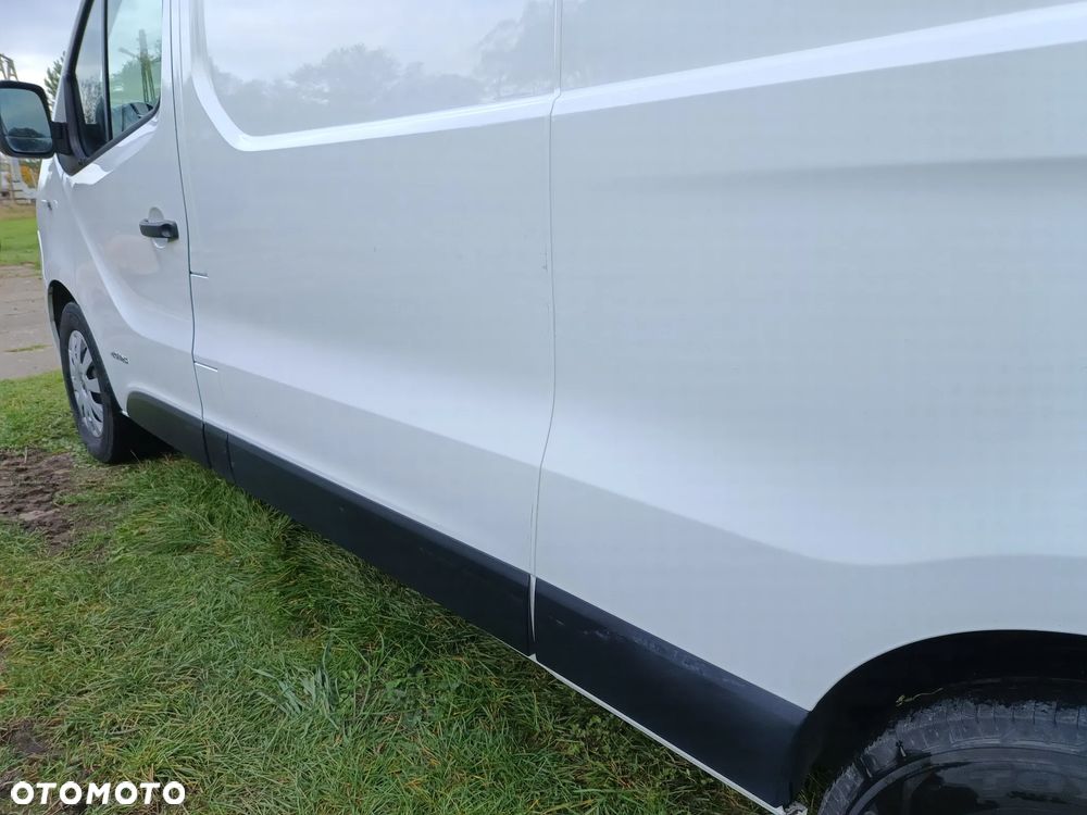 Nissan Nv300 LONG L2H1 jak Trafic, Vivaro 1.6 diesel dCi 125 manual 2018 rok STAN BDB Gotowy do jazdy!!! - 13